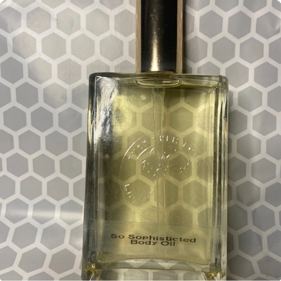 So Sophisticated Body emulsion - Cream/Gold Hydrating Body emulsifier - Picture 3 of 6